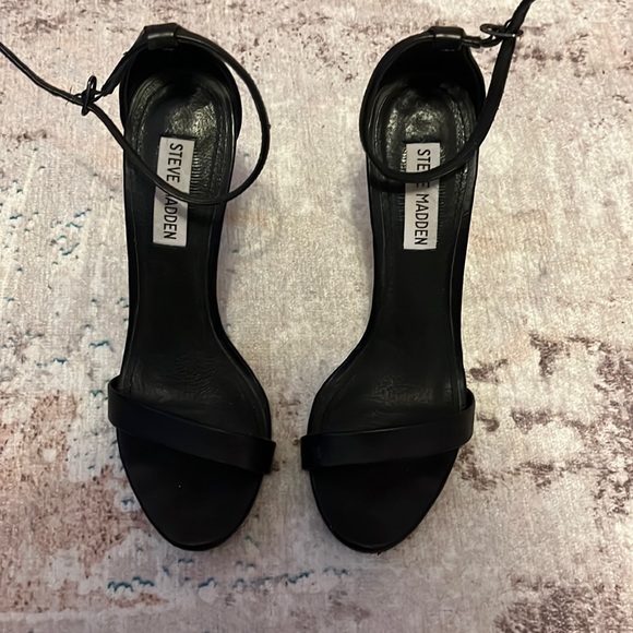 Steve Madden single strap black heels - Picture 1 of 5